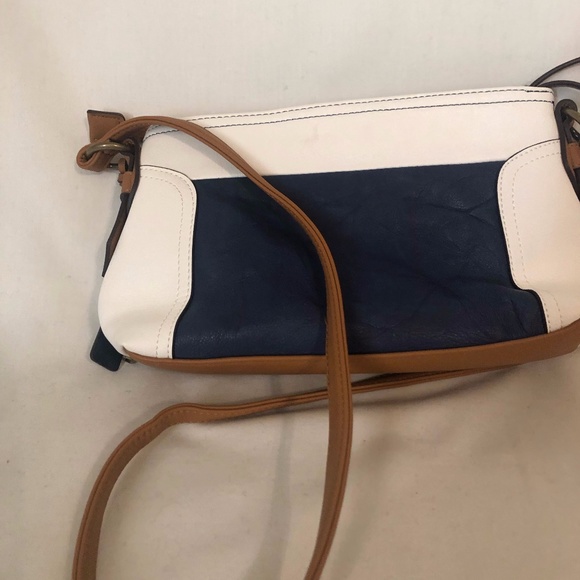 Giani Bernini Leather Crossbody Bag - Picture 7 of 15